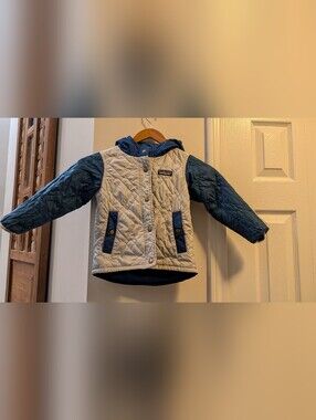 Patagonia Kids Quilted Hooded Jacket in Cream & Blue